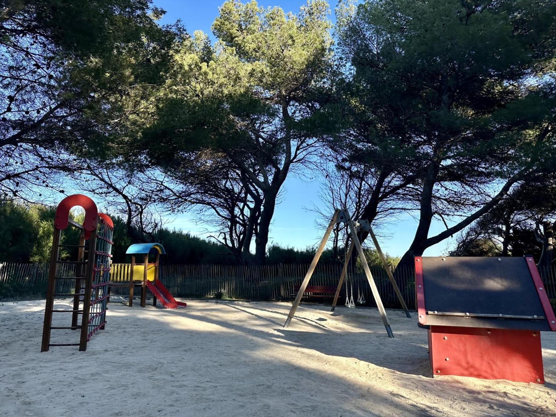 Badine Beach 5P Plage Piscine Balneo Clim Jardin Exotique Йер Экстерьер фото